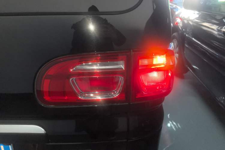 Used FORTHING Lingzhi 2020 M5L 1.6L Luxury 7-Seater