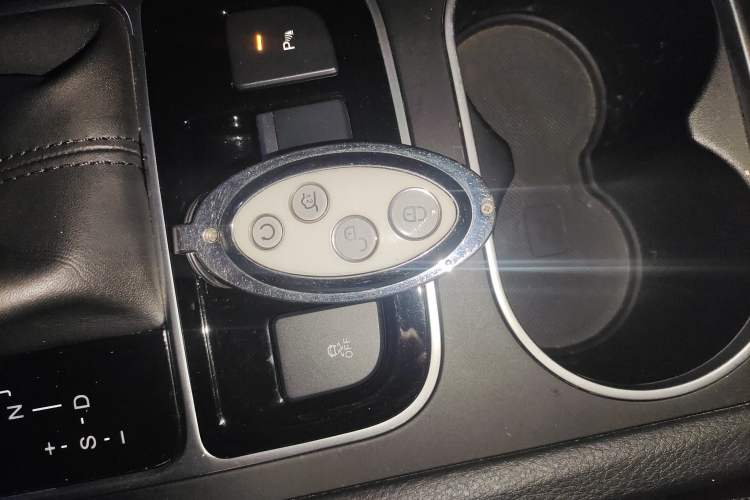 Used BYD Song MAX 2018 1.5T Automatic Smart Connect Elite Model with 6 Seats
