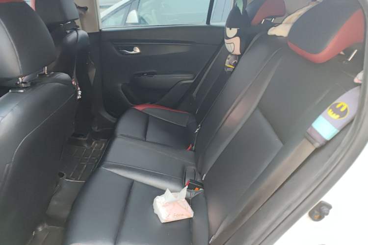 Used Kia KX Cross 2017 1.4L MT GLS
