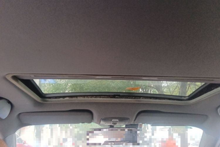 Used Brilliance V5 2014 1.5T Automatic Two-Wheel Drive Luxury Version
