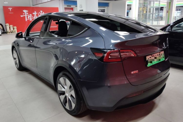 Used Tesla Model Y 2021 Long-Range All-Wheel-Drive Version