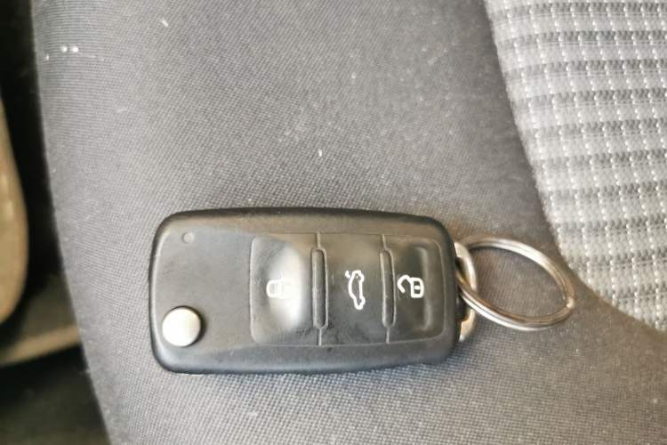 Used Volkswagen Santana 2016 1.6L Manual Fashion Edition
