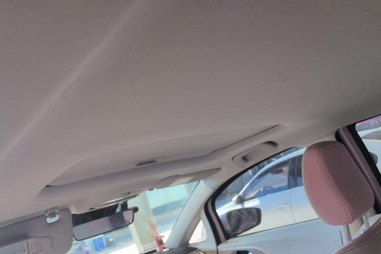 Used Geometry E Firefly 2024 401 km Fluorescent
