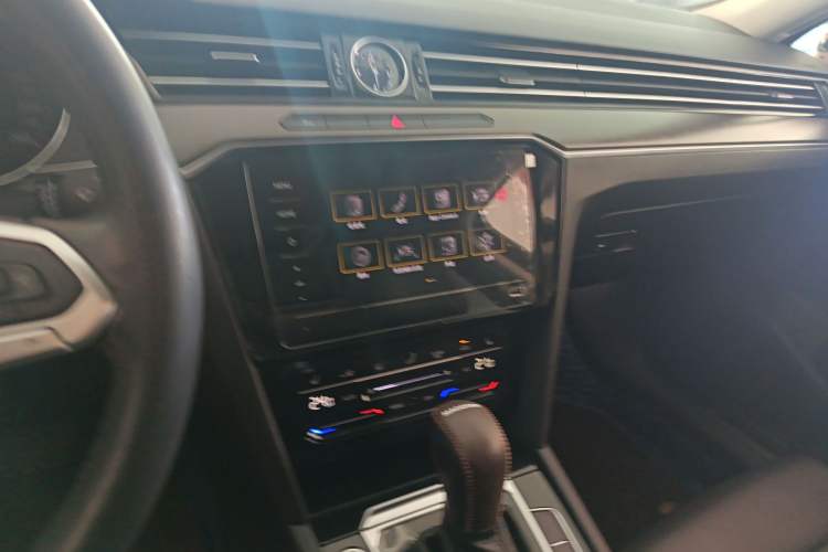 Used Volkswagen Magotan 2020 330TSI DSG Leading Model
