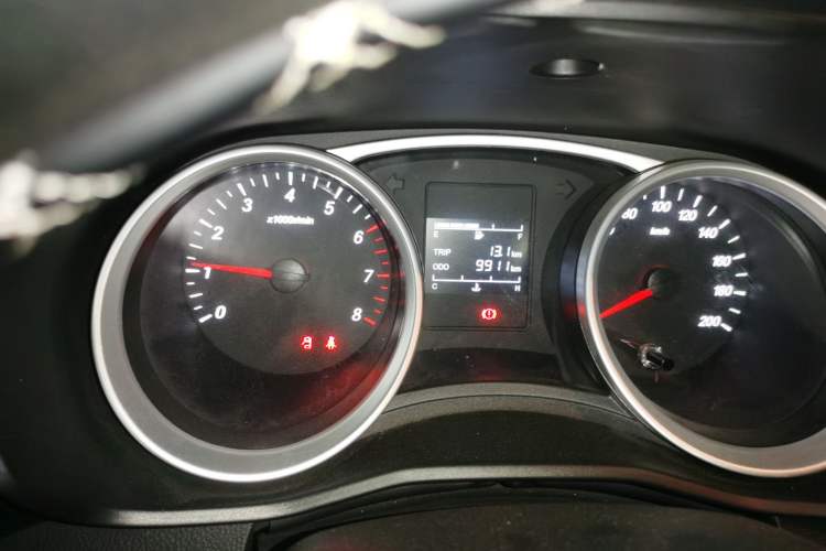 Used Wuling Hongguang S3 2019 1.5L Manual Standard Version China VI Standard
