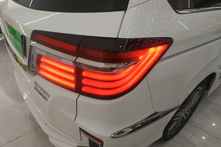 Used Honda Elysion 2019 2.0L Hybrid Luxury Edition