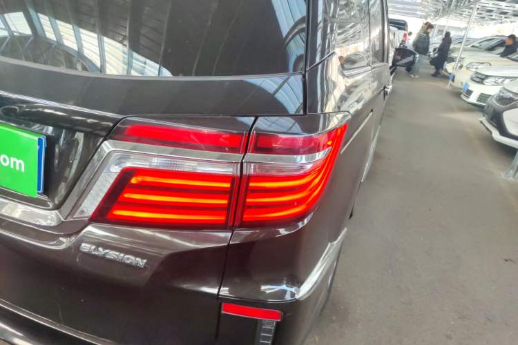 Used Honda Elysion 2016 2.4L Classic Edition