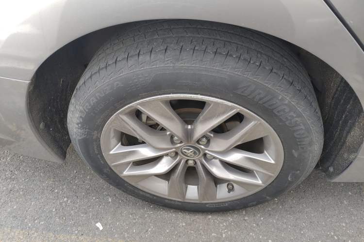 Used Toyota Avalon 2019 2.0L Luxury Edition China VI Standard
