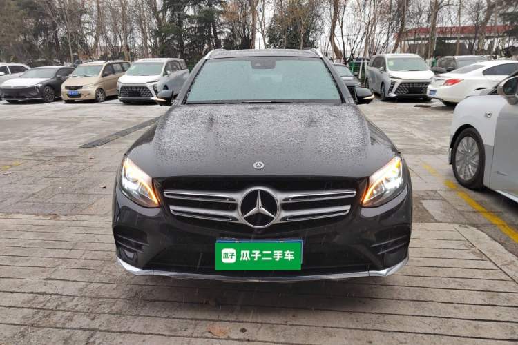 Used Mercedes-Benz GLC 2018 GLC 260 4MATIC Luxury Model
