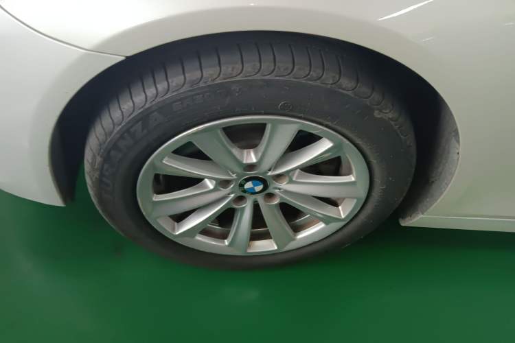 Used BMW 5 Series 2014 520Li Elegant Model