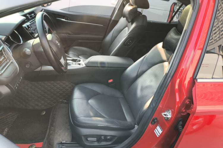 Used Toyota Camry 2019 Revised Version Dual-Engine 2.5HQ Flagship Edition