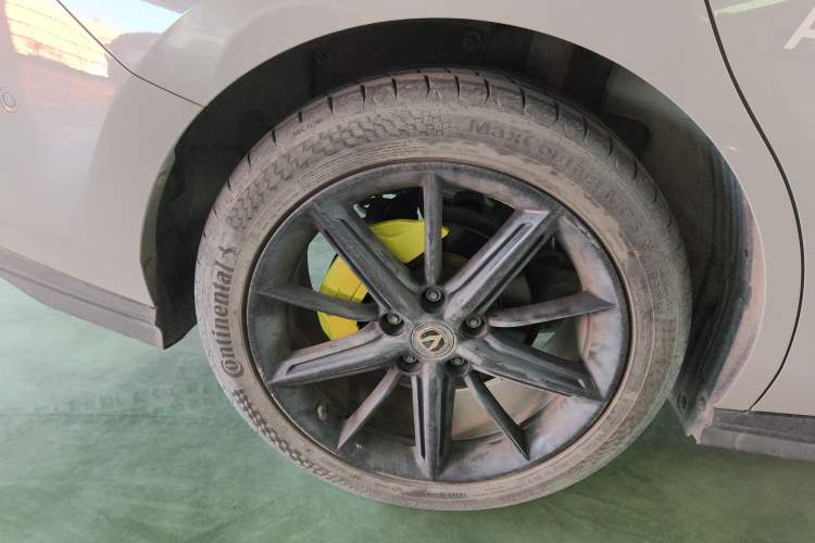 Used Changan UNI-V 2022 1.5T Smart Navigation Version
