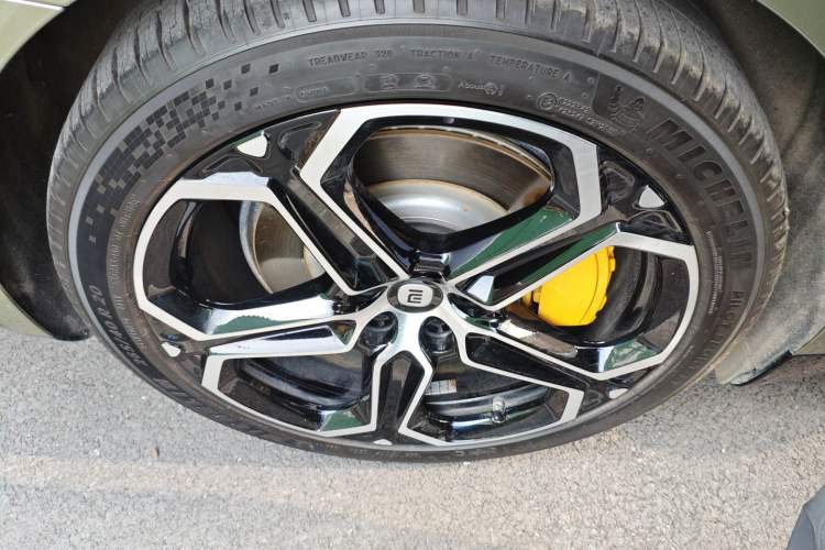 Used  SU7 2024 Four-Wheel-Drive Max Founder's Edition
