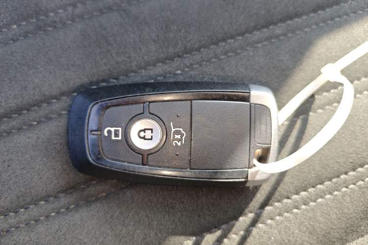 Used Ford Escape 2020 EcoBoost 245 Four-Wheel Drive ST-LINE Deluxe Edition