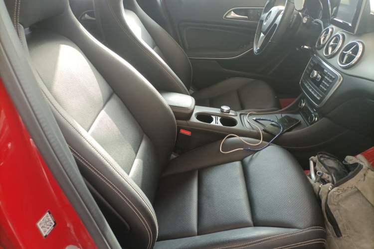 Used Mercedes-Benz GLA 2015 GLA 220 4MATIC Fashion Model