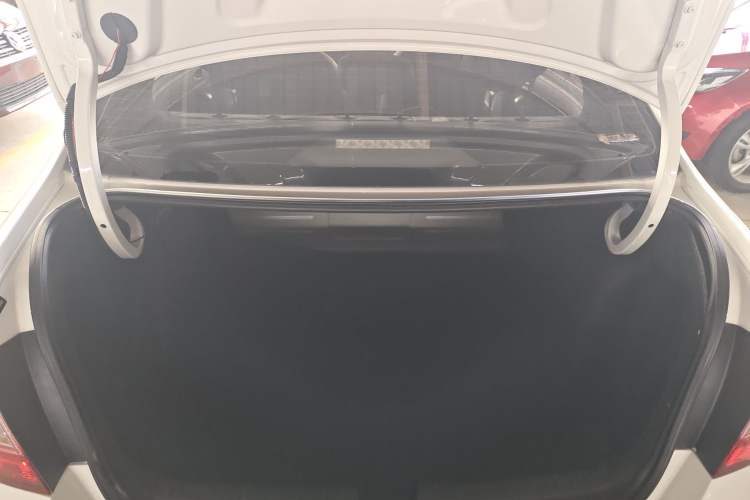 Used Skoda Rapid 2016 1.6L Automatic Front-Wheel Drive Model