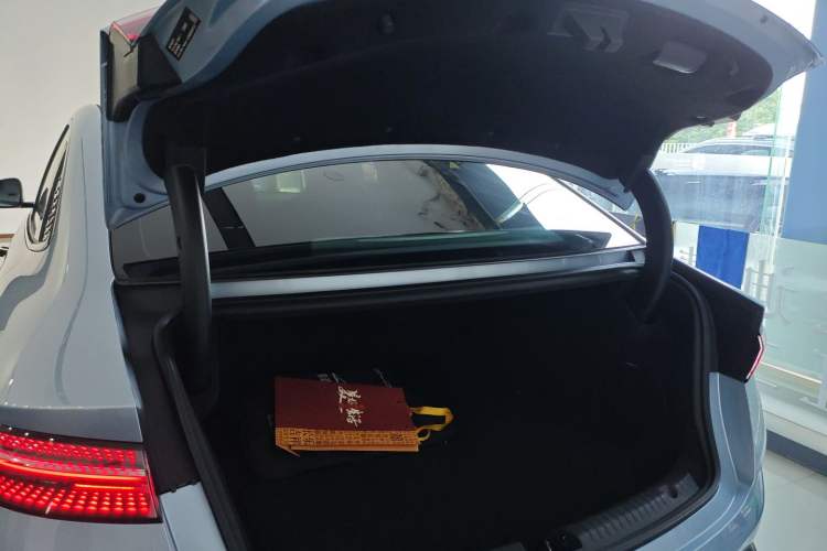 Used BYD Seal 2022 550 km Standard Range Rear-Wheel Drive Prestige Version
