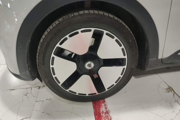 Used  #5 2024 Long-Range Journey Luxury Edition
