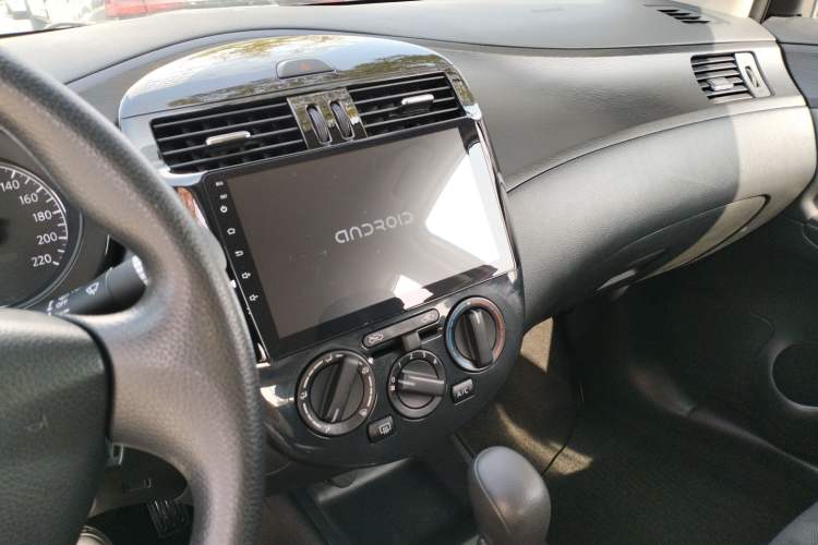 Used Nissan Tiida 2014 1.6L CVT Comfort Model
