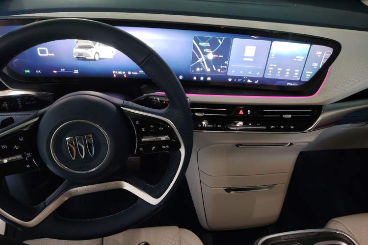 Used Buick Century 2023 2.0T Seven-Seater Yinshi Edition
