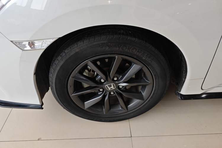 Used Honda Civic 2021 HATCHBACK 220TURBO CVT New Trendsetter
