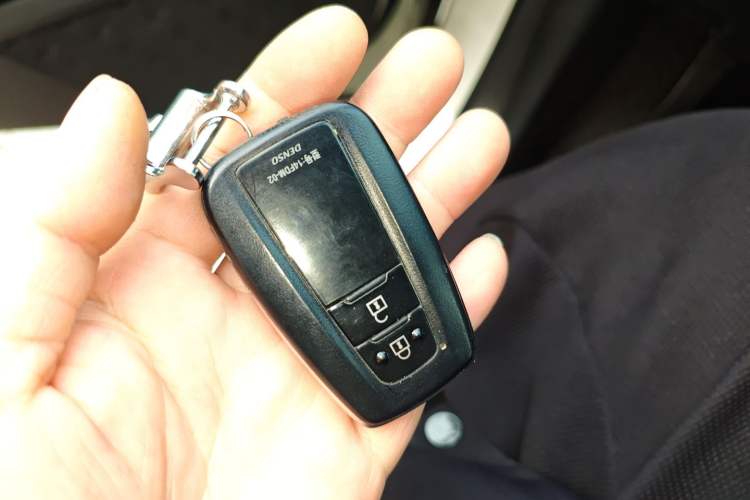 Used Toyota IZOA 2020 2.0L Enjoy Edition
