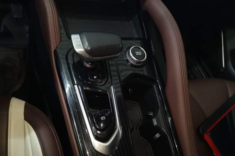 Used Geely Auto Monjaro L 2021 2.0TD DCT EVO Two-Wheel Drive Prestige Version