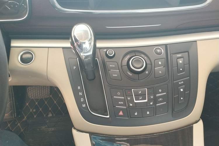 Used Buick GL8 2018 28T Prestige Version China VI Standard