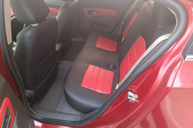 Used Chevrolet Cruze 2015 1.5L Classic SE AT
