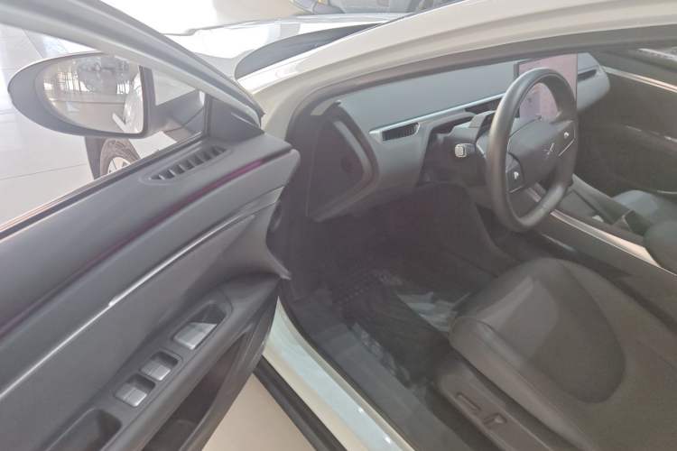 Used XPeng MONA M03 2024 620 with Ultra-Long Range
