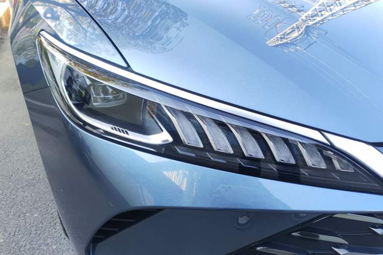 Used BYD Qin PLUS 2025 DM-i Smart Drive 55KM Leading Model
