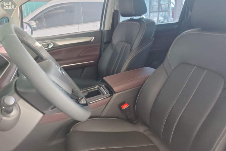 Used GAC Trumpchi M6 2023 PRO 270T DCT Luxury Edition