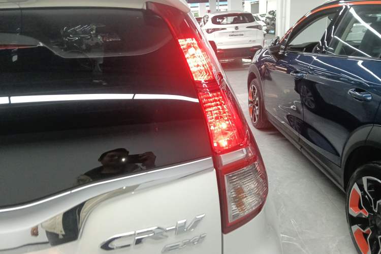 Used Honda CR-V 2015 2.0L two-wheel drive Fashion Edition
