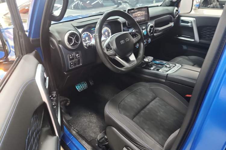 Used  BJ40 2021 2.0D Automatic Four-Wheel Drive Blade Hero Edition Pioneer Model