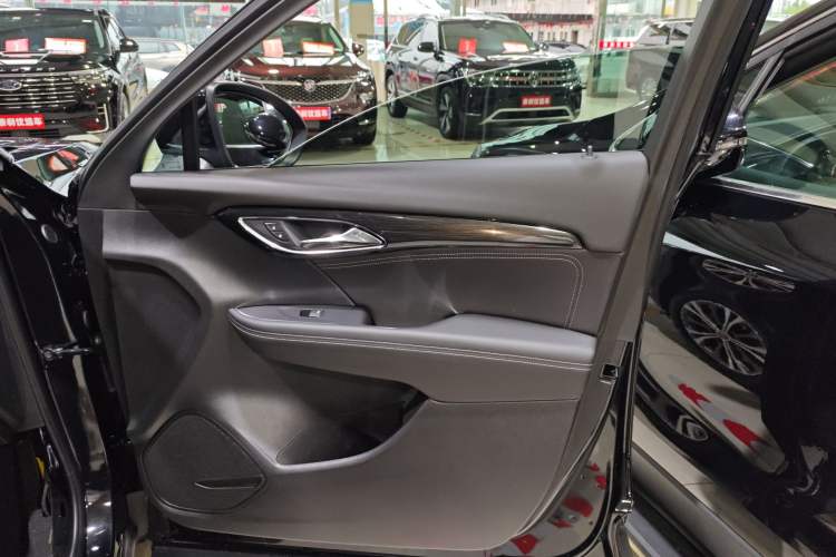 Used Buick Envision 2023 Encore Plus 652T Five-Seat Luxury Model
