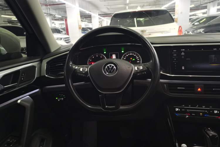 Used Volkswagen Tayron 2022 330TSI Two-Wheel Drive Luxury Smart Connectivity Version
