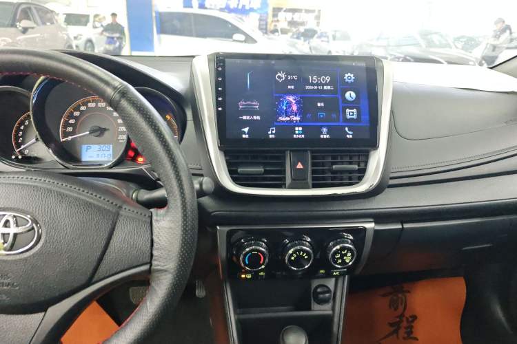 Used Toyota YARiS L 2020 1.5L CVT Leading Edition
