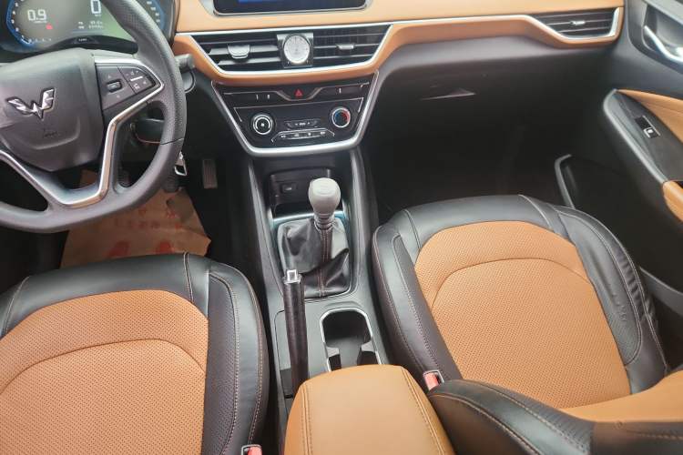 Used Wuling Hongguang S3 2018 1.5L Manual Luxury Model China V Standard
