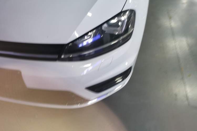 Used Volkswagen Golf 2017 280TSI Automatic R-Line Million-Vehicle Commemorative Edition
