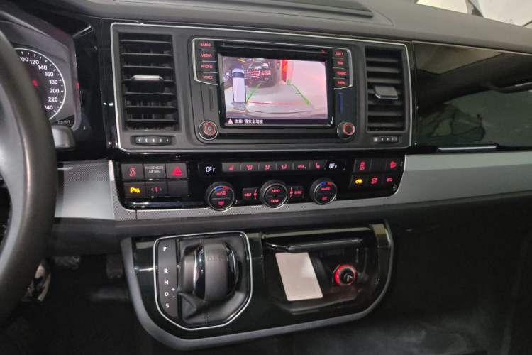 Used Volkswagen Multivan 2017 2.0 TSI 4x4 Prestige Edition 7-Seater
