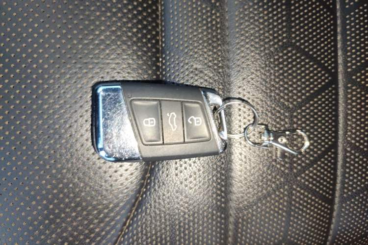 Used Volkswagen FAW-Volkswagen CC 2023 380TSI Striking Edition
