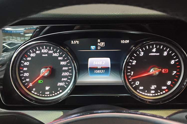 Used Mercedes-Benz E-Class 2017 E 200 Sport 4MATIC
