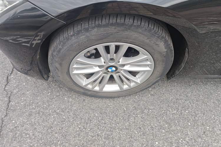 Used BMW 3 Series 2015 320Li Luxury Edition Fashion Model
