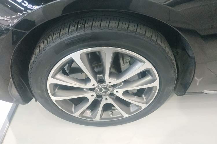 Used Mercedes-Benz E-Class 2019 E 300 L Stylish Model
