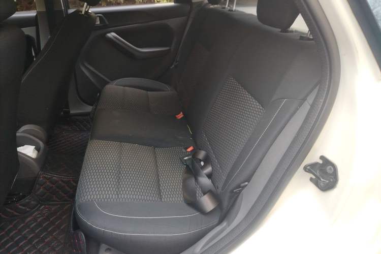 Used Ford Focus 2013 Hatchback Classic 1.8L Automatic Base Model