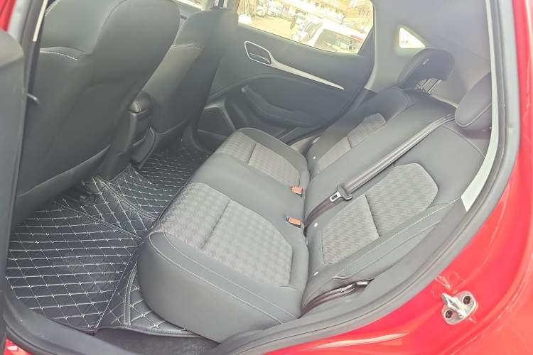 Used MG ZS 2020 Global Bestseller with 1.5L Engine Manual Transmission and a Massive 65-Inch Panoramic Sunroof Version
