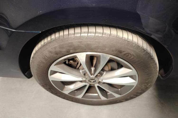 Used Mercedes-Benz V-Class 2021 V 260 Avantgarde Edition
