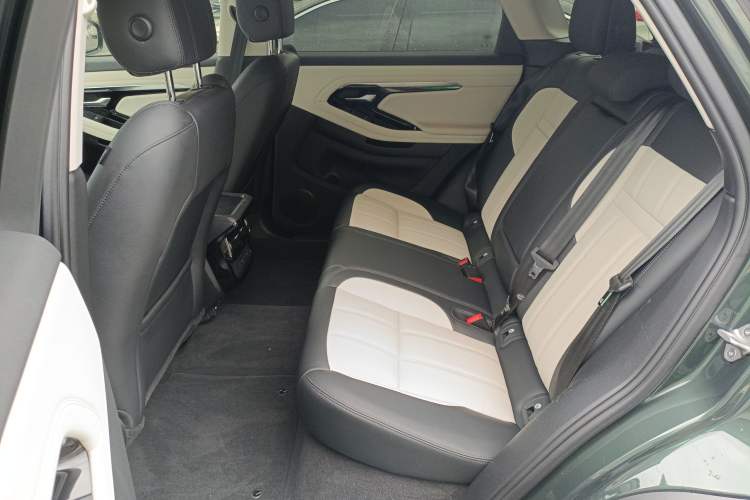 Used Land Rover Range Rover Evoque 2022 Facelifted Aurora L 249 PS R-Dynamic Luxury Edition