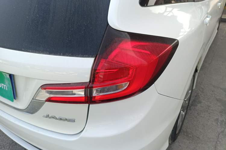 Used Honda Jade 2017 1.8L automatic Comfort version 5 seats
