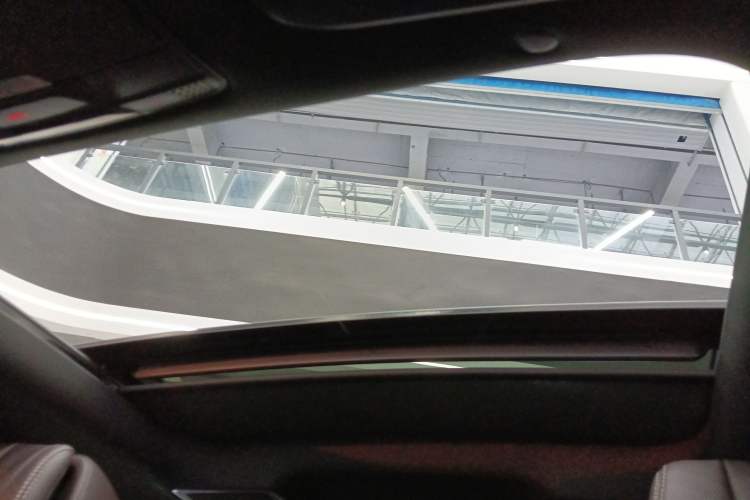 Used Mercedes-Benz GLC 2022 GLC 300 L 4MATIC Dynamic Model